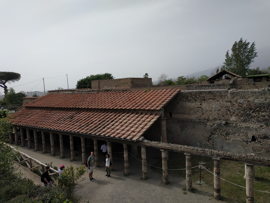 129_pompeii_villa_dei_misteri.jpg