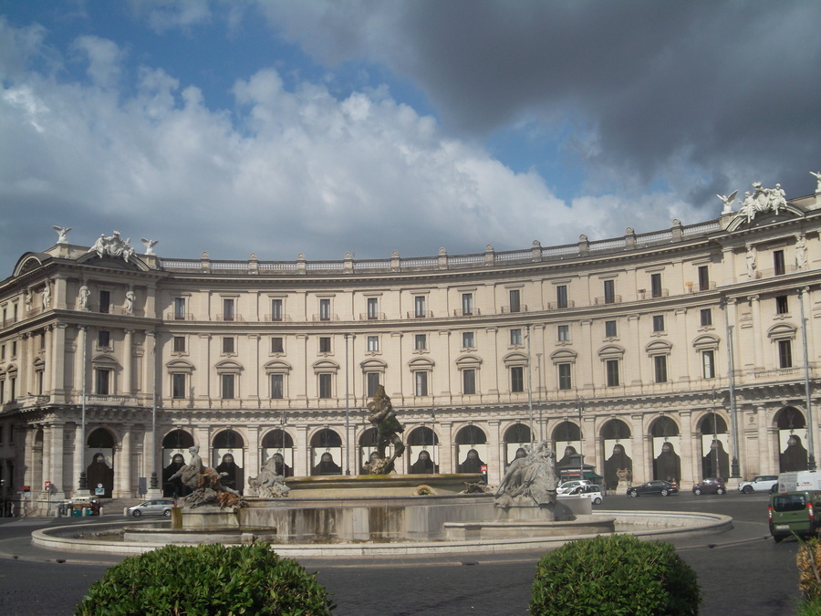 01_piazza_della_repubblica.jpg