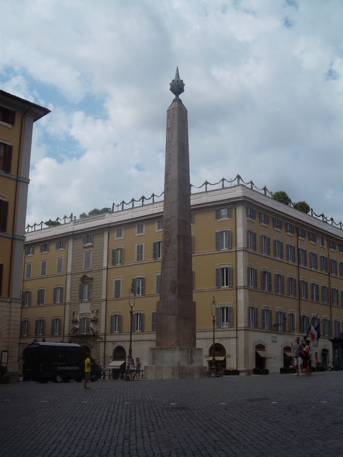 15_piazza_montecitorio.jpg