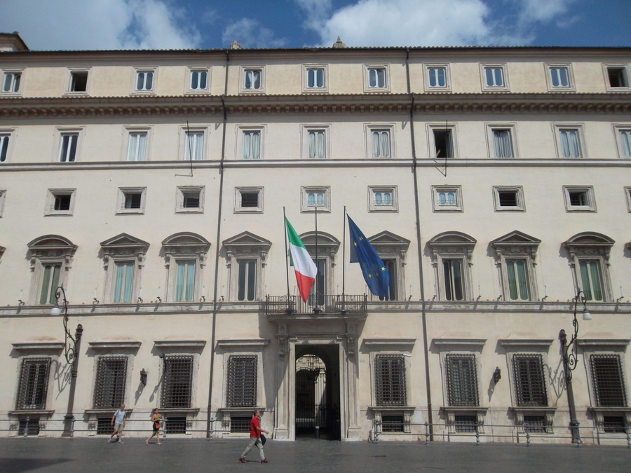 18_palazzo_chigi-piazza_colonna.jpg