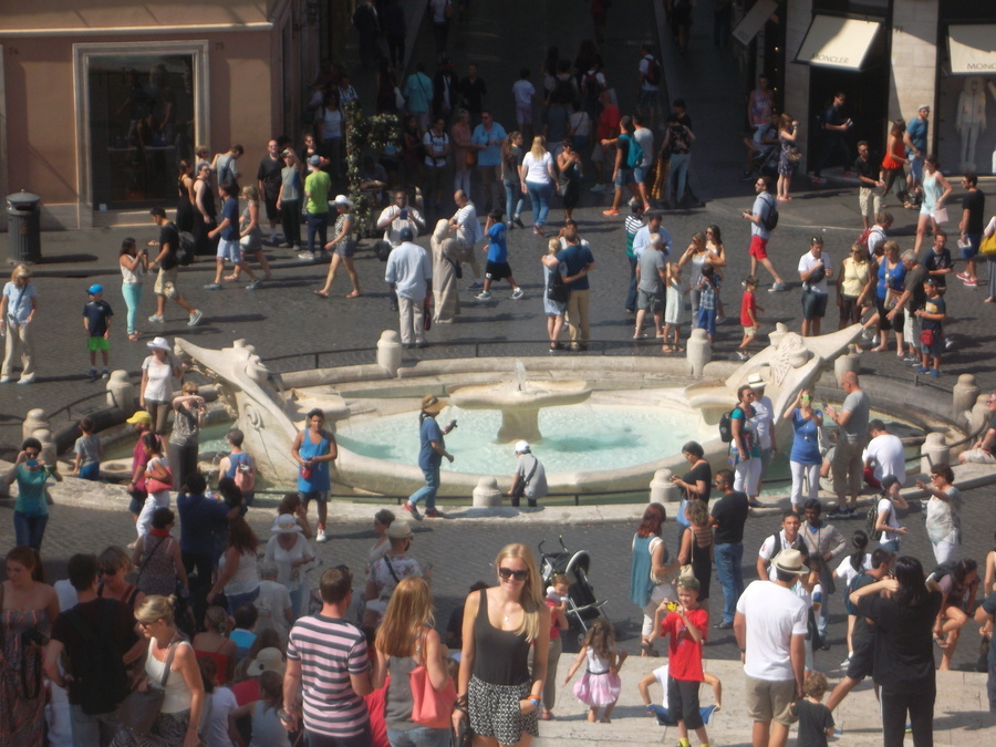 08_barcaccia-piazza_di_spagna.jpg