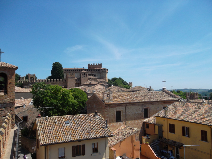 12_castello_di_gradara.jpg