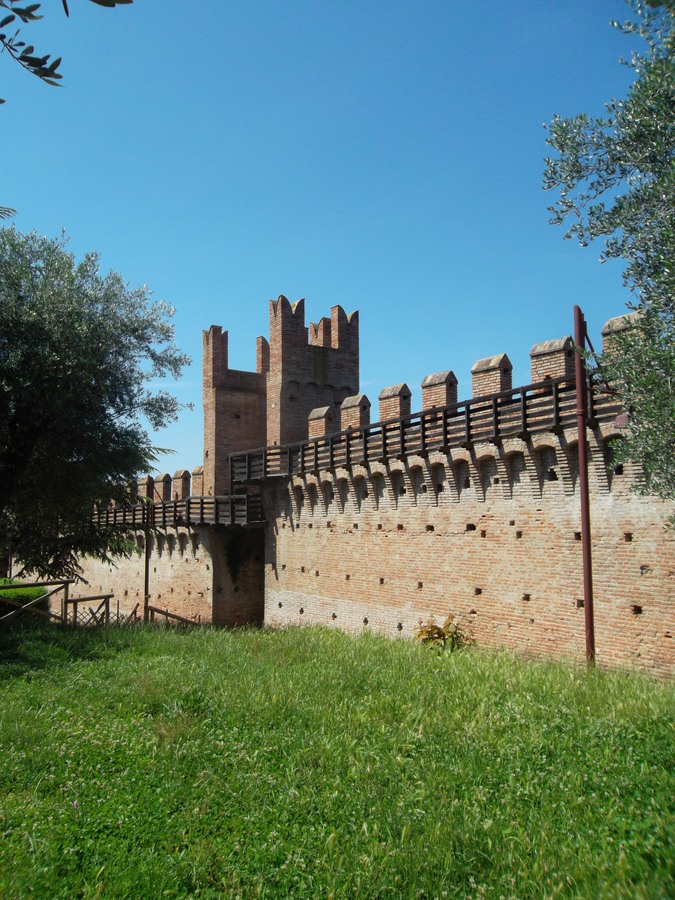 5_castello_di_gradara.jpg