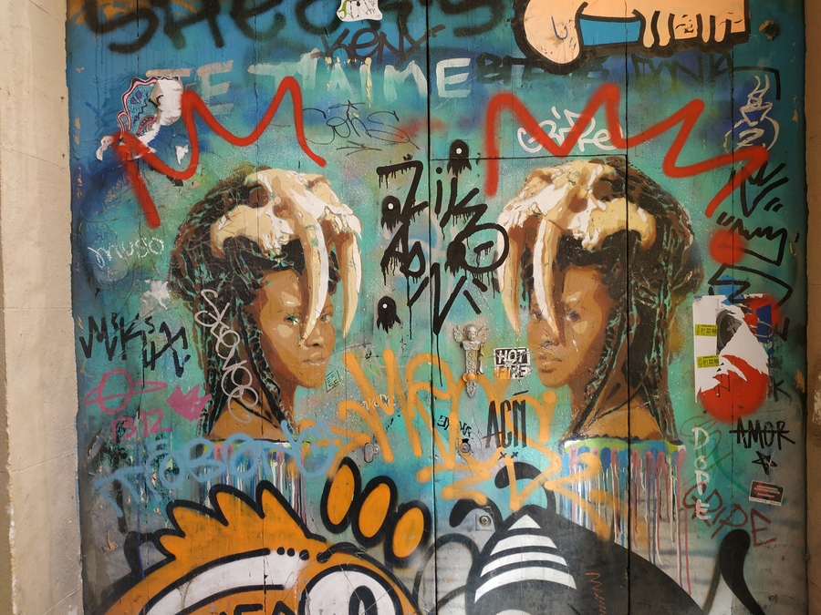 39_alleys_and_shops.jpg