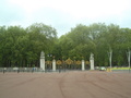 084_buckingham_palace.jpg