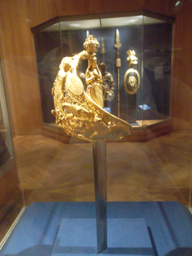 26_sword_hilt.jpg